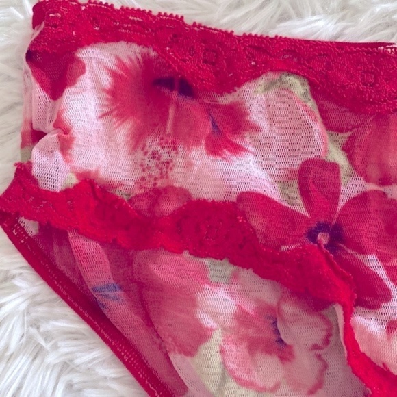 Vintage Y2K Victoria’s Secret poppies micro mesh bikini cut panties - Picture 2 of 5
